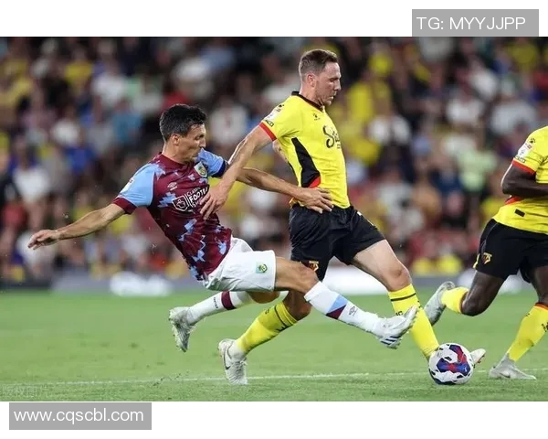 英冠激战伯明翰迎战卢顿双方争夺关键三分全力以赴展现实力