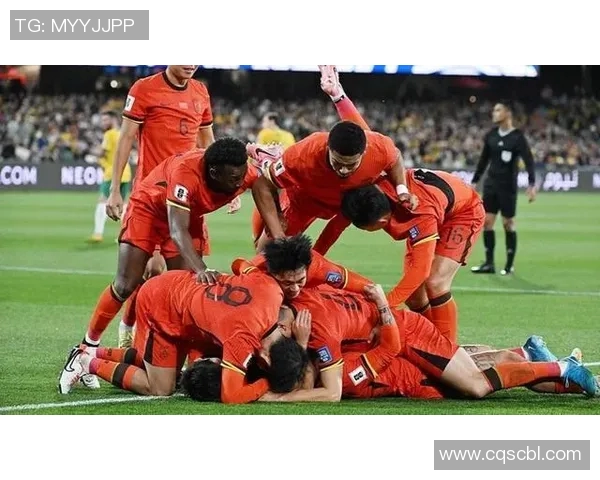 科隆队主场迎战美因茨全力争胜展现球队实力与斗志